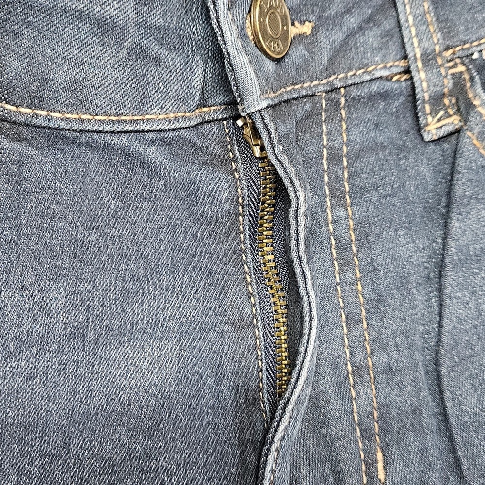 IZOD Saltwater Jeans Men's 32x34 Straight Fit Comfort Stretch Dark Wash Denim - Picture 3 of 13